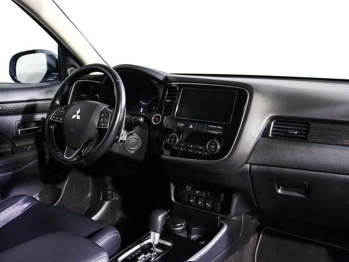 Купить Mitsubishi Outlander, 2017, 100 458 км, фото №7