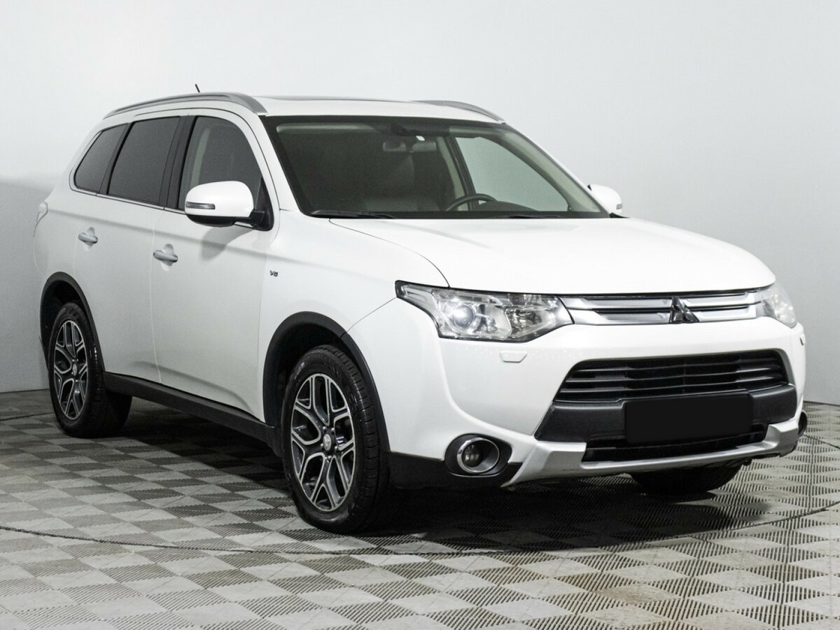 Купить Mitsubishi Outlander III Рестайлинг, 2014, 175 868 км, фото №3