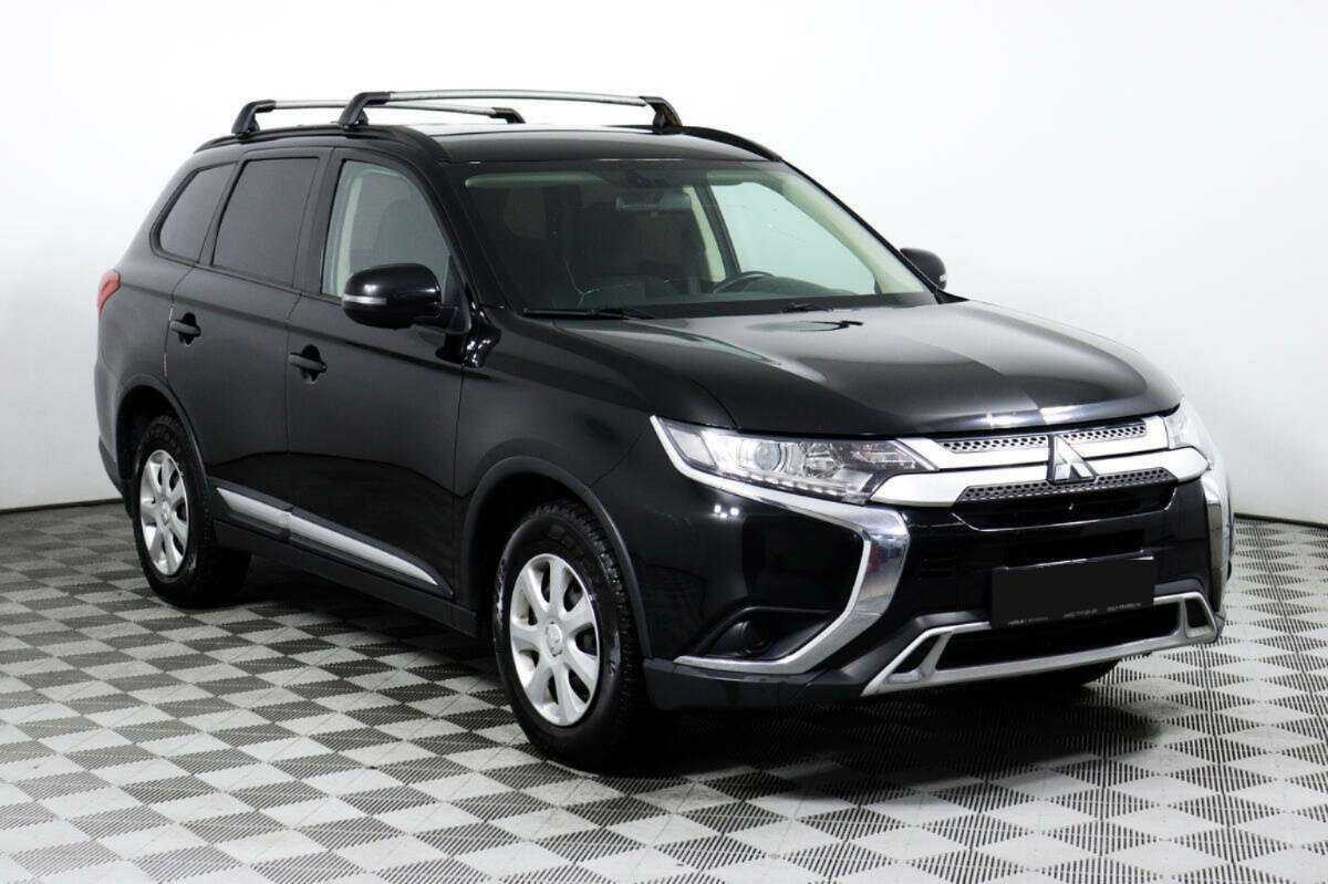 Купить Mitsubishi Outlander, 2018, 101 000 км, фото №3