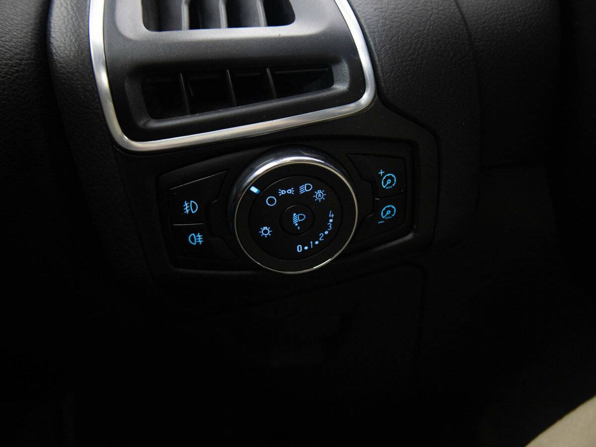 Купить Ford Focus III, 2012, 209 708 км, фото №13