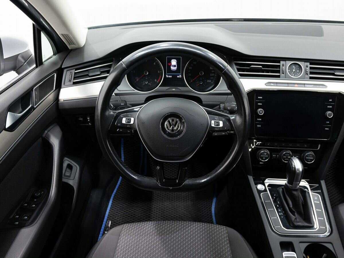 Купить Volkswagen Passat DSG6, 2017, 161 362 км, фото №15