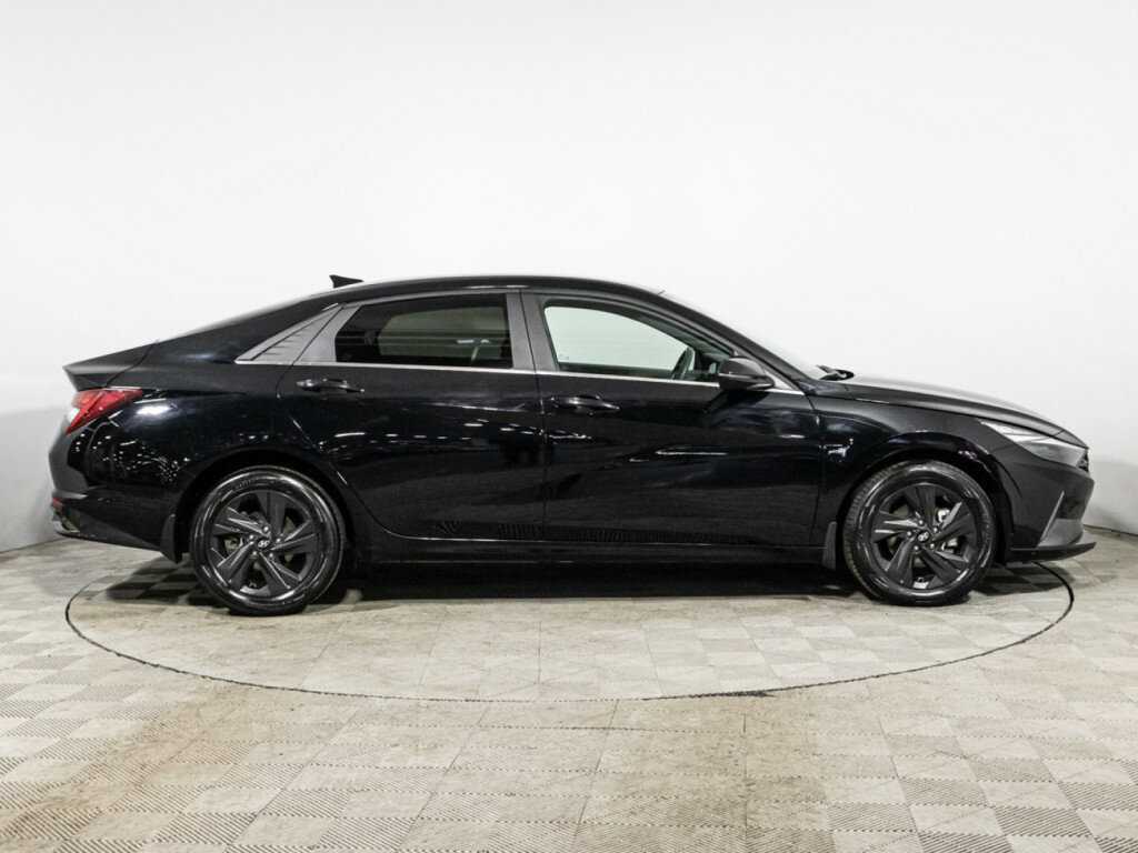 Купить Hyundai Elantra, 2021, 38 804 км, фото №4