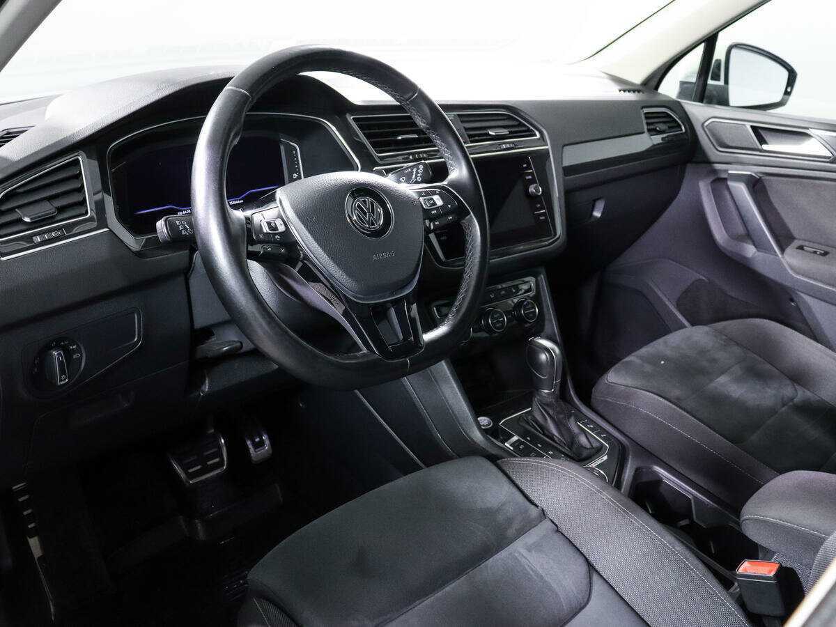 Купить Volkswagen Tiguan, 2018, 153 968 км, фото №14