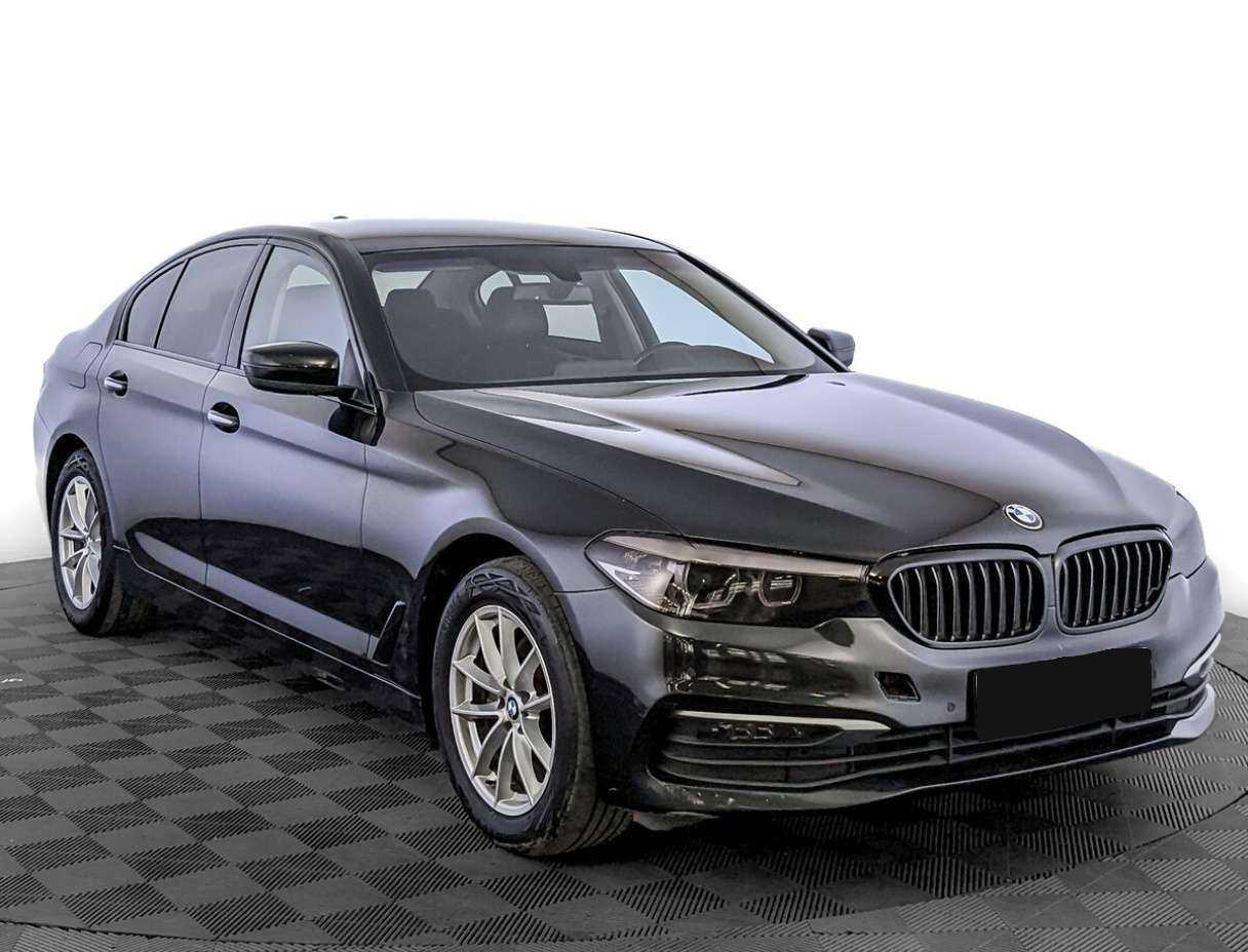 Купить BMW 5 серии 520i, 2018, 210 758 км, фото №3
