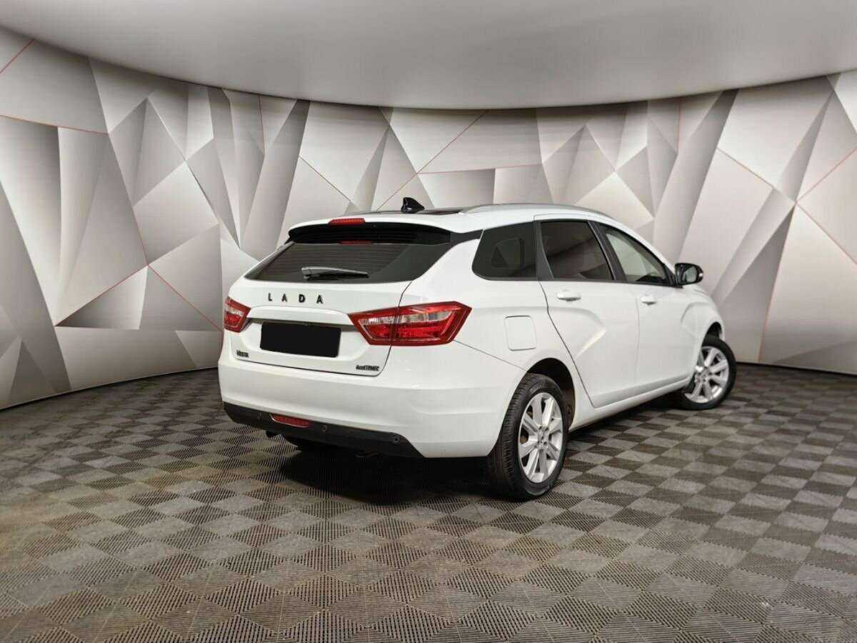 Купить Lada (ВАЗ) Vesta SW, 2021, 42 852 км, фото №2