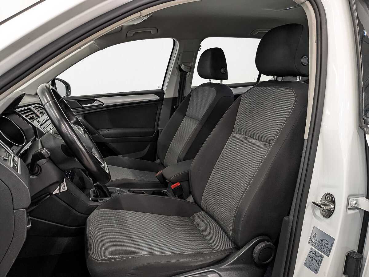 Купить Volkswagen Tiguan, 2021, 166 114 км, фото №17