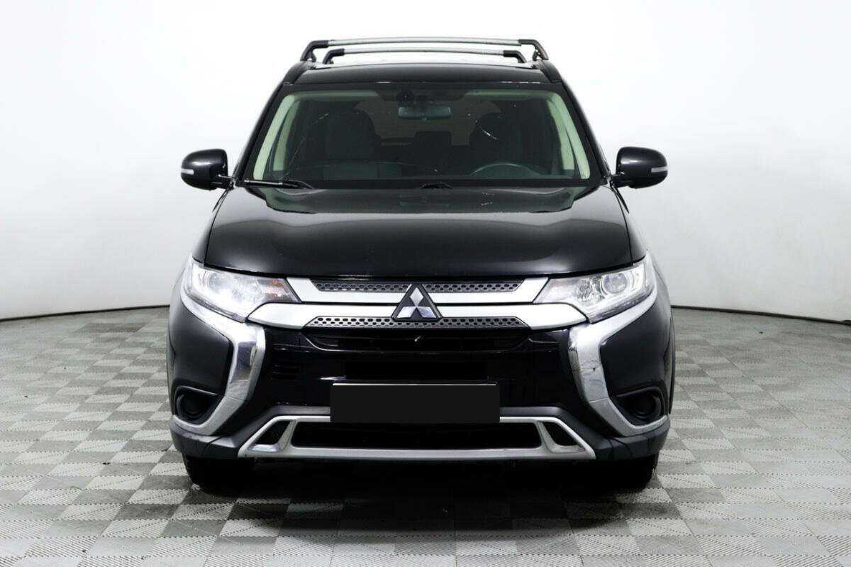 Купить Mitsubishi Outlander, 2018, 101 000 км, фото №2
