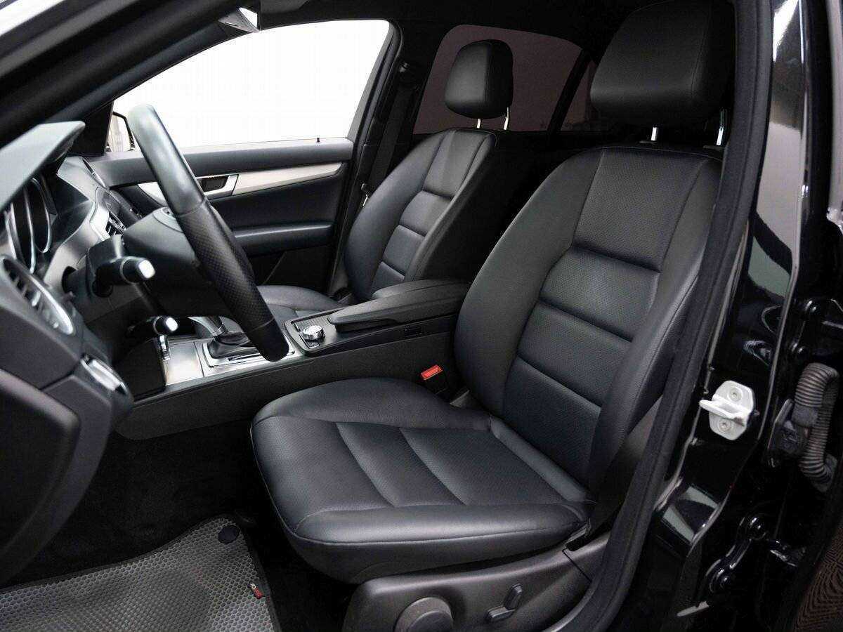 Купить Mercedes-Benz C-Класс 250, 2013, 121 000 км, фото №8