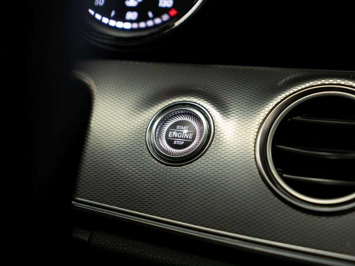 Купить Mercedes-Benz E-Класс 200, 2017, 250 000 км, фото №12