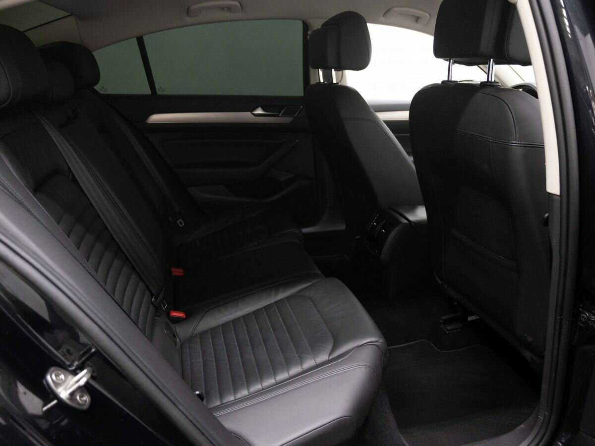 Купить Volkswagen Passat, 2019, 133 248 км, фото №10