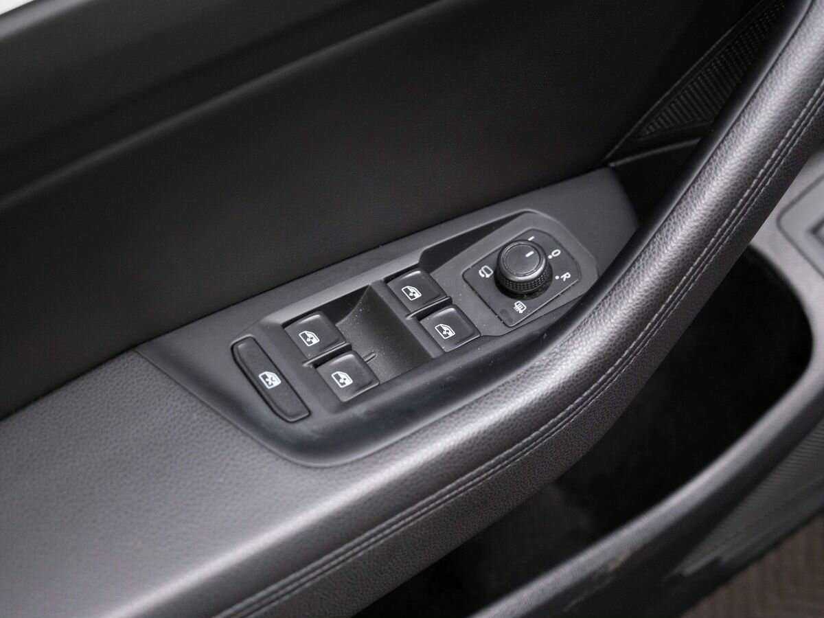 Купить Volkswagen Passat, 2019, 133 248 км, фото №23