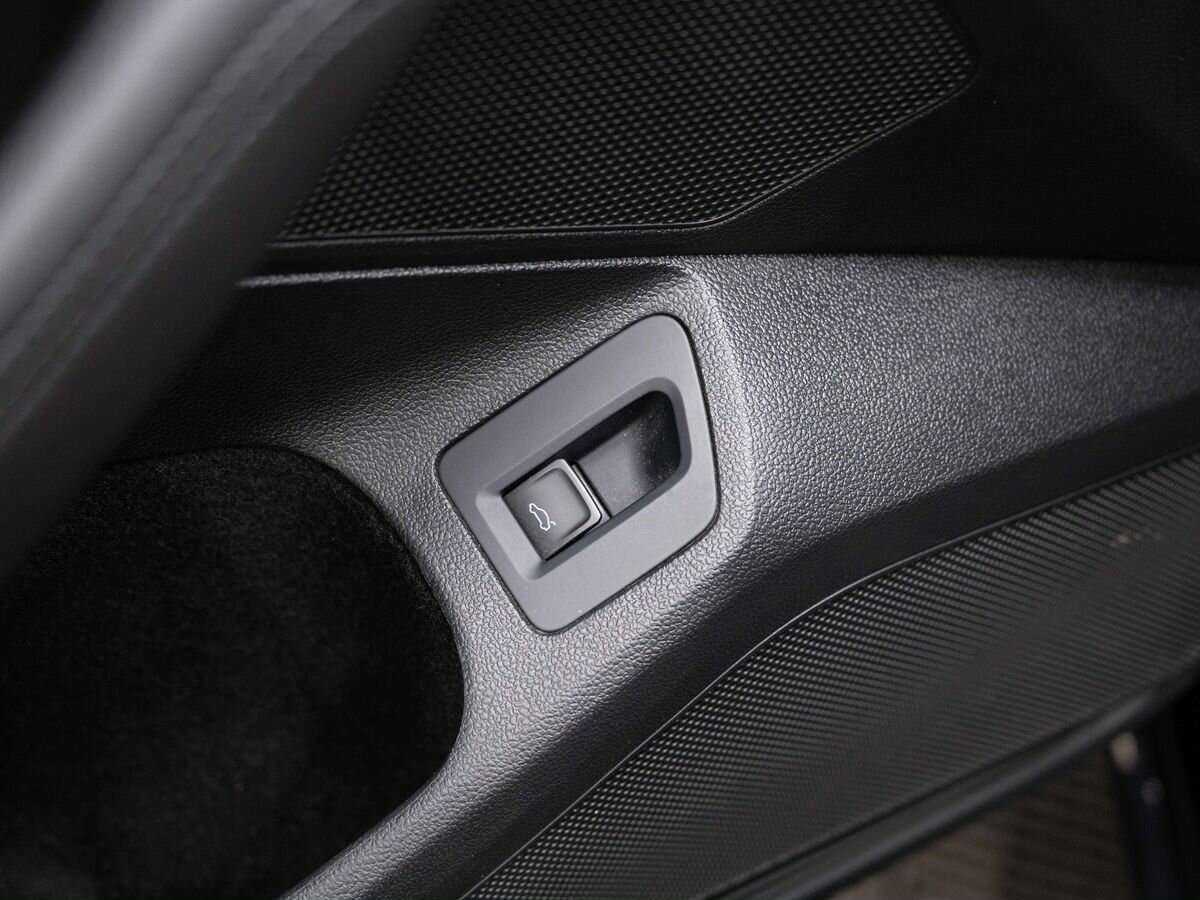 Купить Volkswagen Passat, 2019, 133 248 км, фото №24