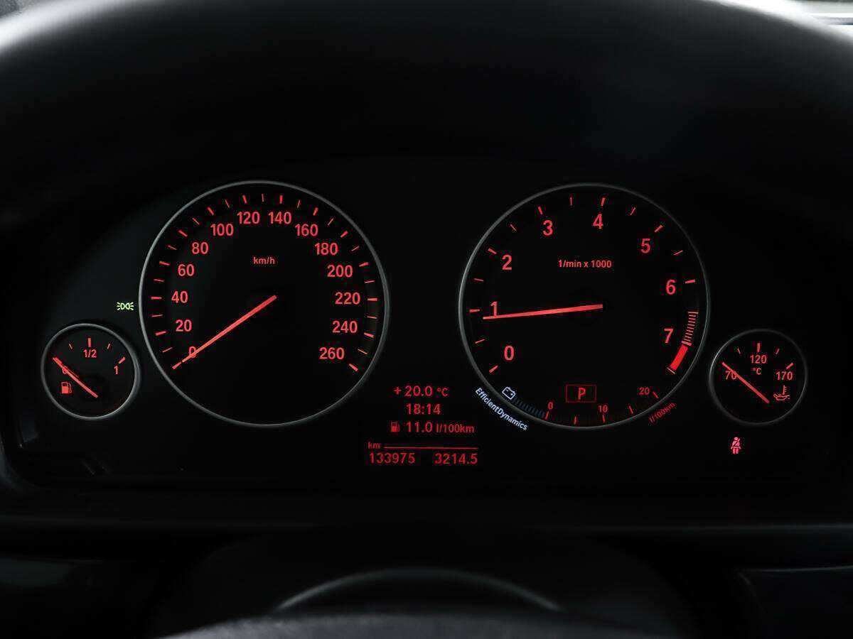 Купить BMW 5 серии 520i, 2013, 133 932 км, фото №14