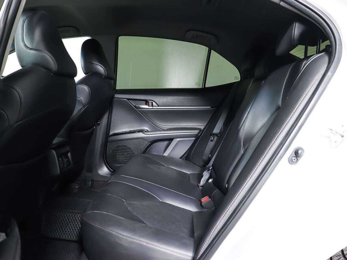 Купить Toyota Camry, 2018, 130 938 км, фото №10