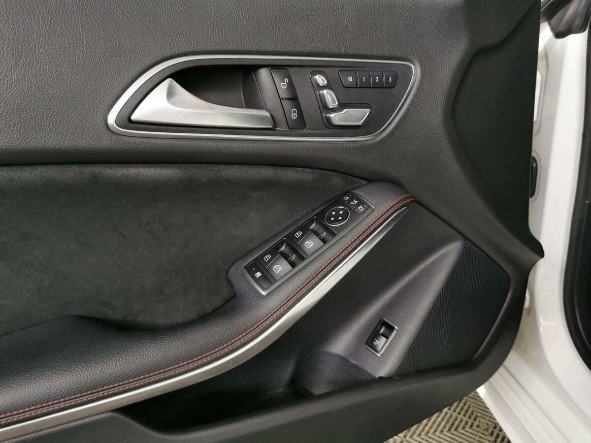 Купить Mercedes-Benz CLA 200, 2017, 88 049 км, фото №17