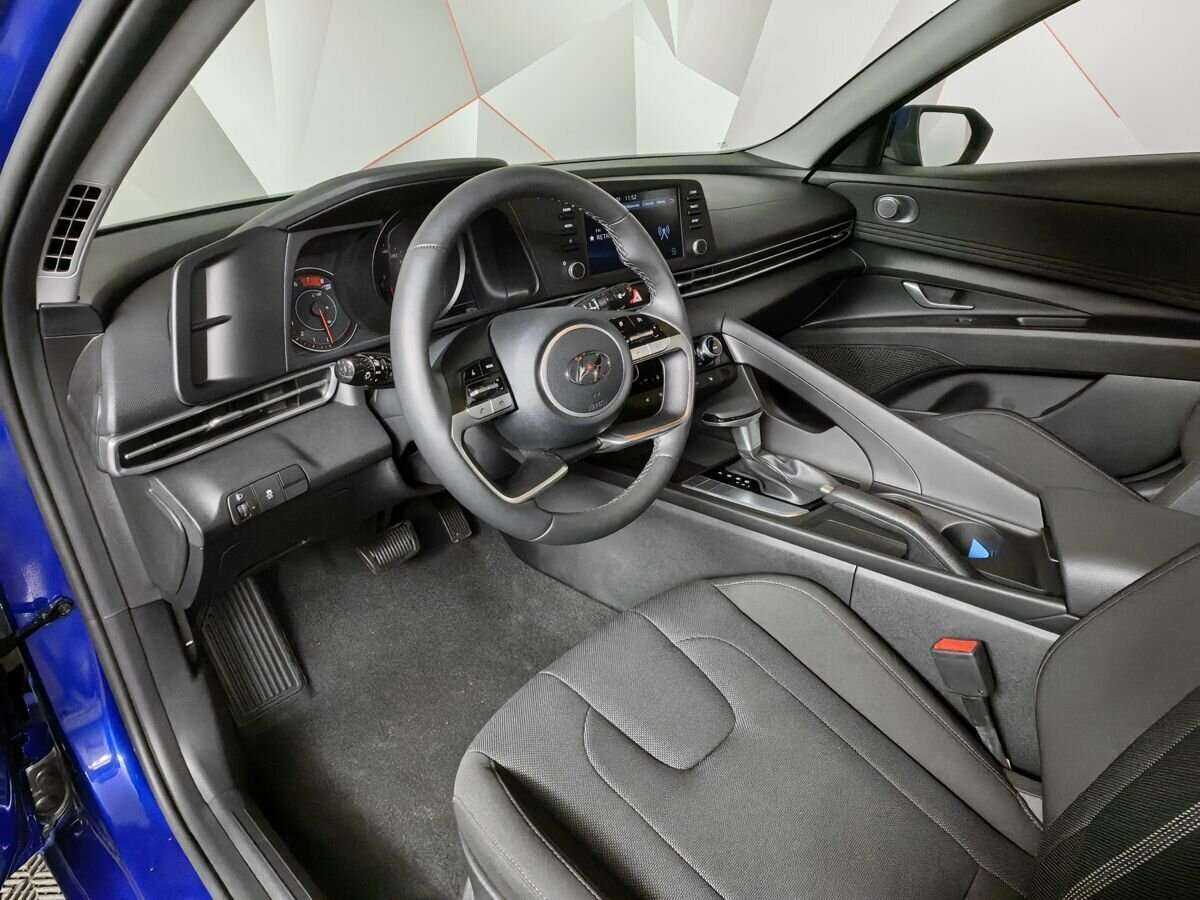 Купить Hyundai Elantra, 2022, 1 568 км, фото №14