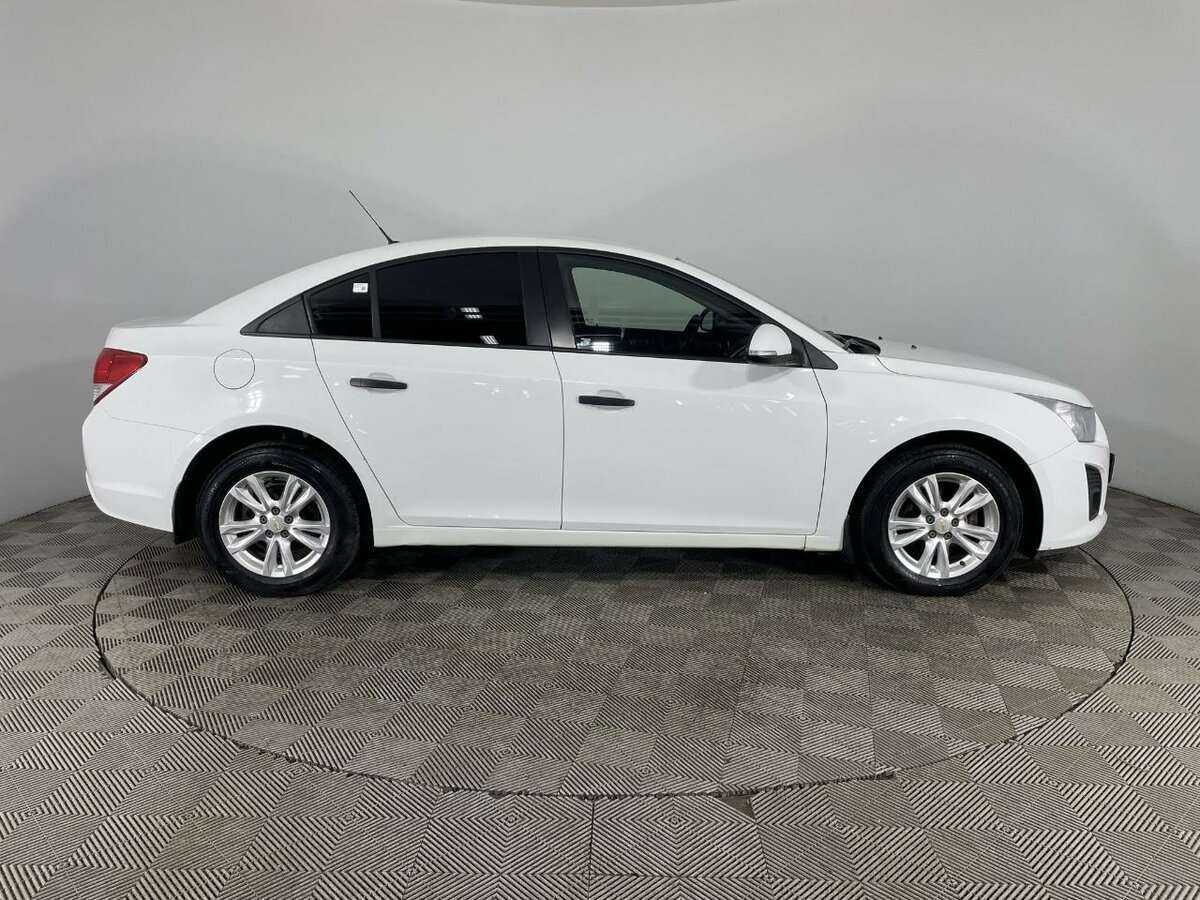 Купить Chevrolet Cruze, 2014, 140 349 км, фото №4