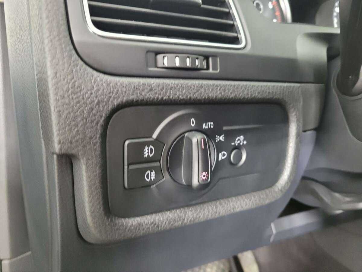 Купить Volkswagen Touareg, 2012, 281 555 км, фото №9