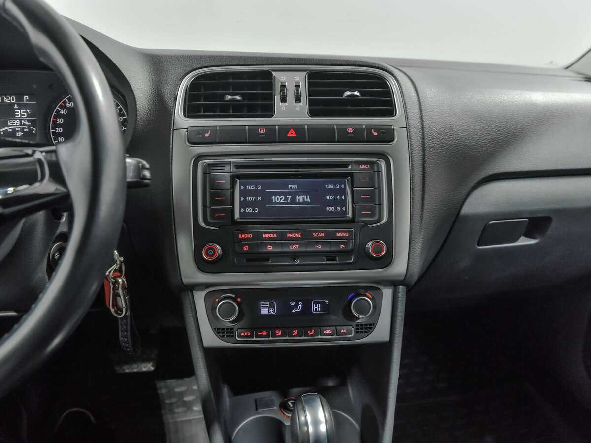 Купить Volkswagen Polo, 2015, 123 861 км, фото №9