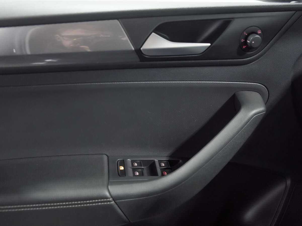 Купить Volkswagen Polo, 2021, 63 135 км, фото №12