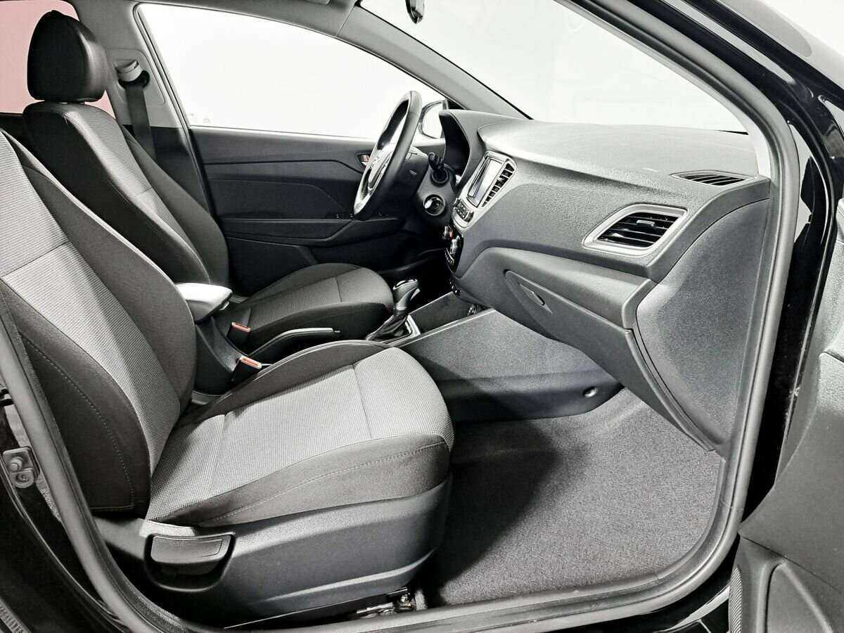 Купить Hyundai Solaris, 2019, 52 907 км, фото №9