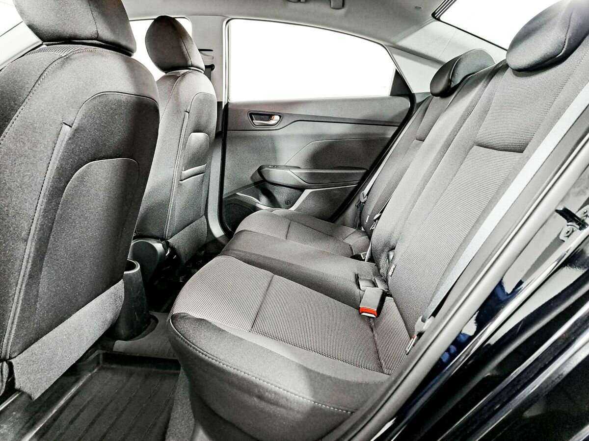 Купить Hyundai Solaris, 2018, 12 905 км, фото №10