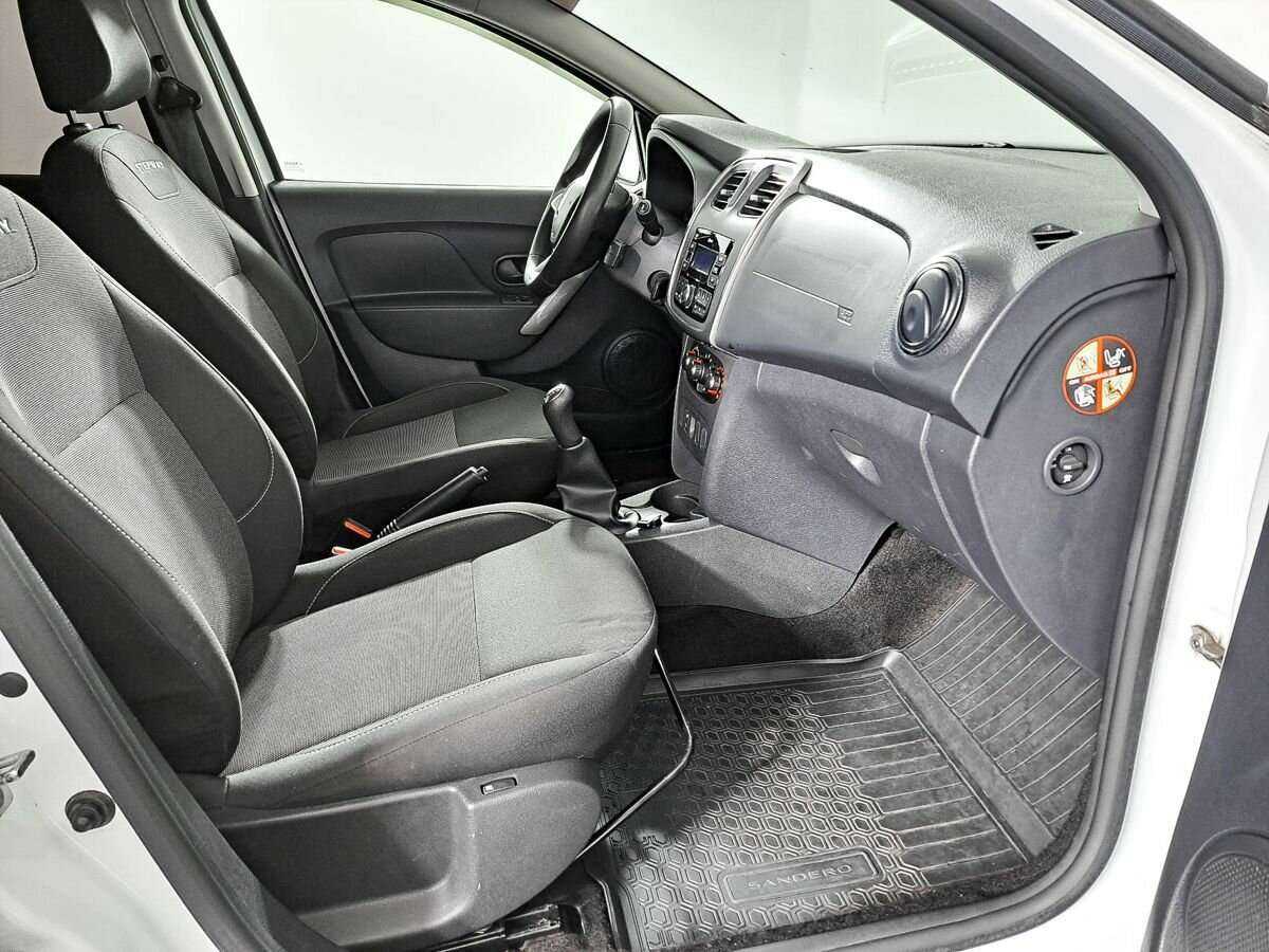 Купить Renault Sandero Stepway, 2019, 68 897 км, фото №9