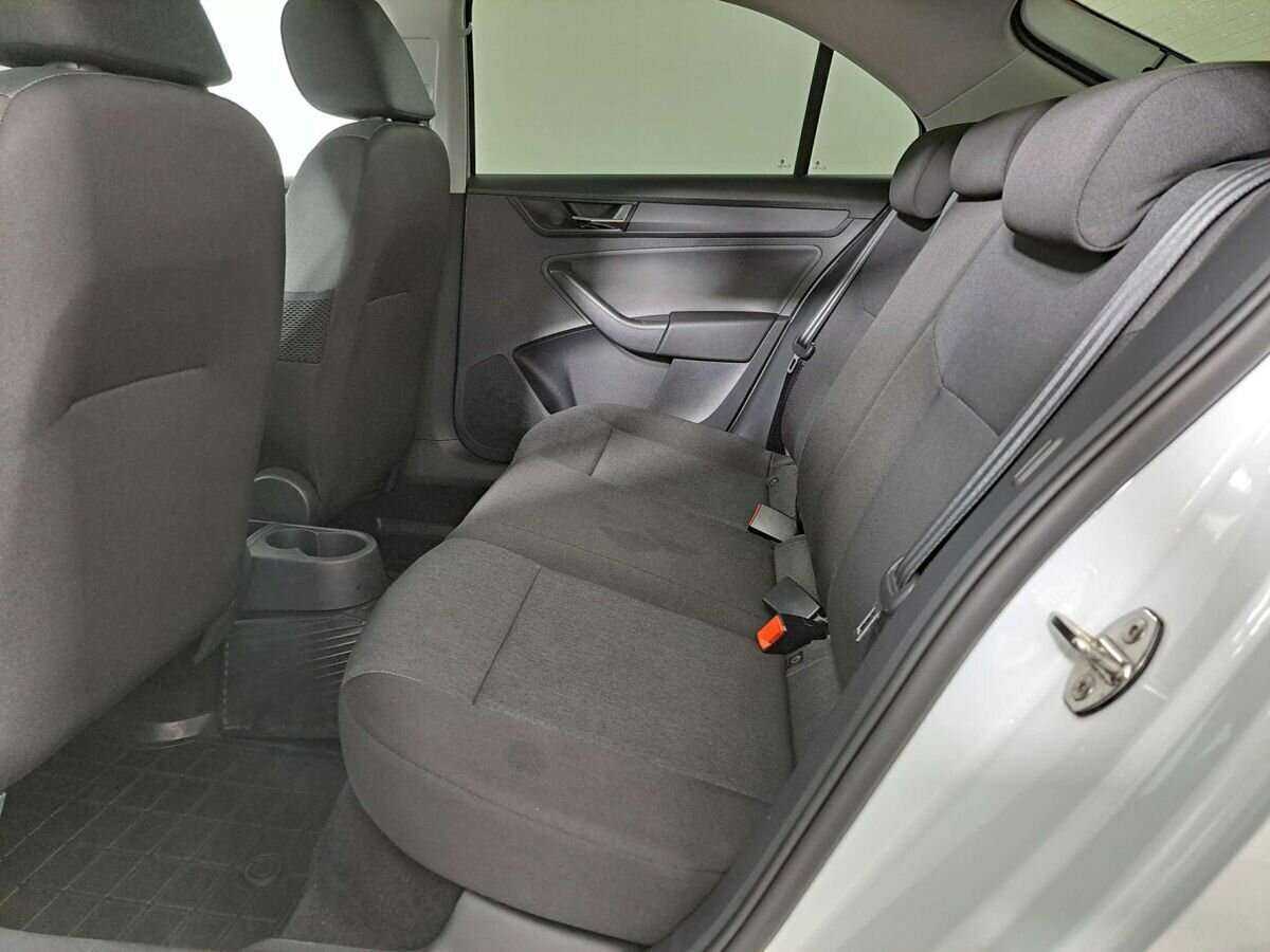 Купить Skoda Rapid, 2018, 48 259 км, фото №10