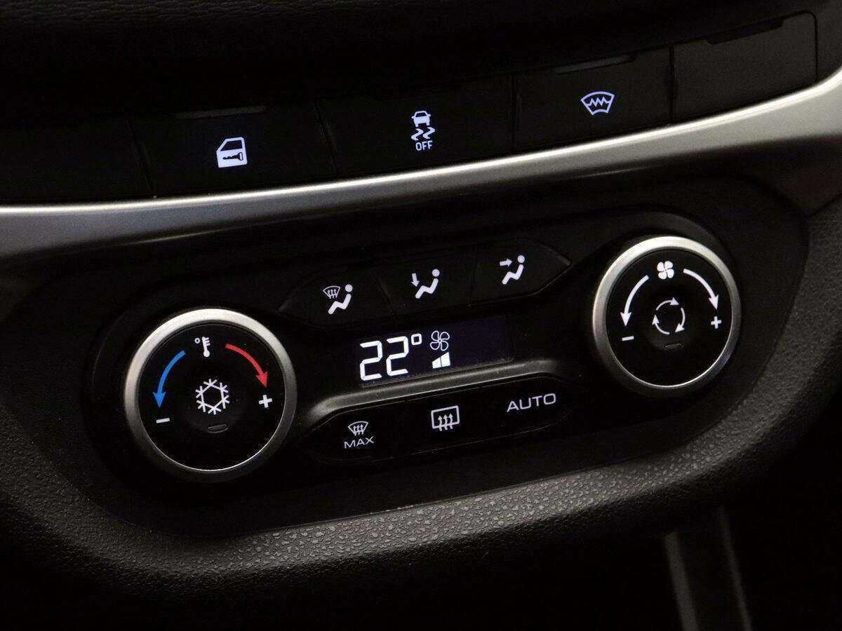 Купить Lada (ВАЗ) Vesta Sport, 2020, 58 792 км, фото №13