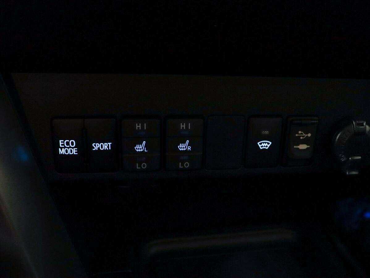 Купить Toyota RAV4, 2017, 130 861 км, фото №17