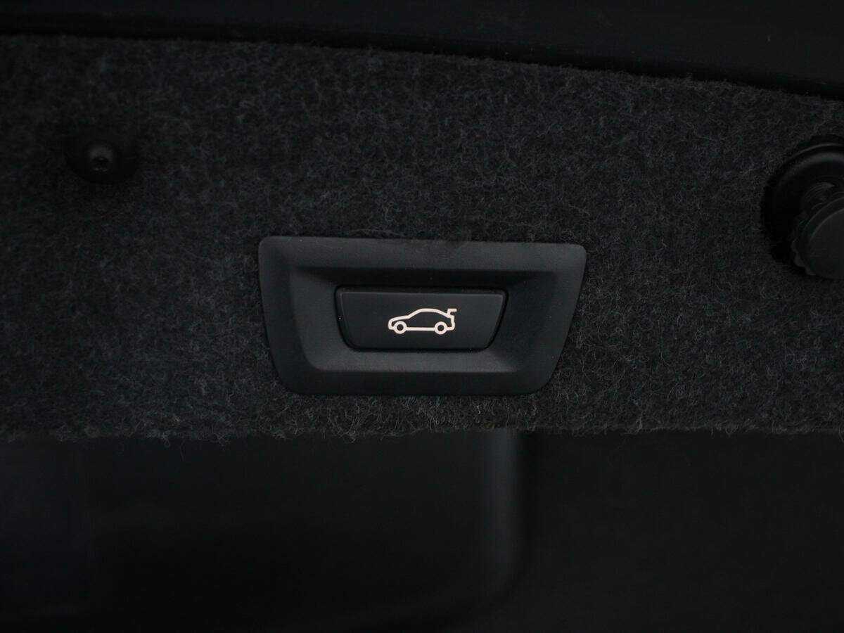 Купить BMW 5 серии 528i xDrive, 2012, 237 085 км, фото №13