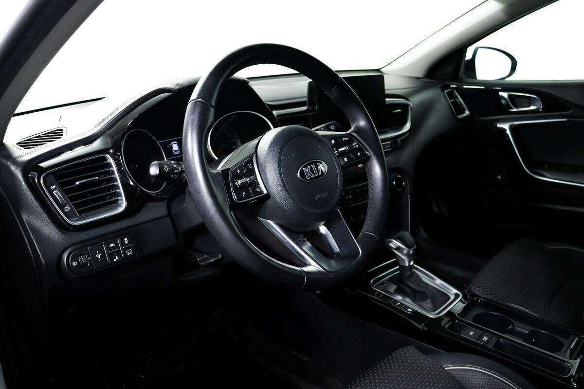 Купить Kia Ceed, 2019, 32 000 км, фото №13