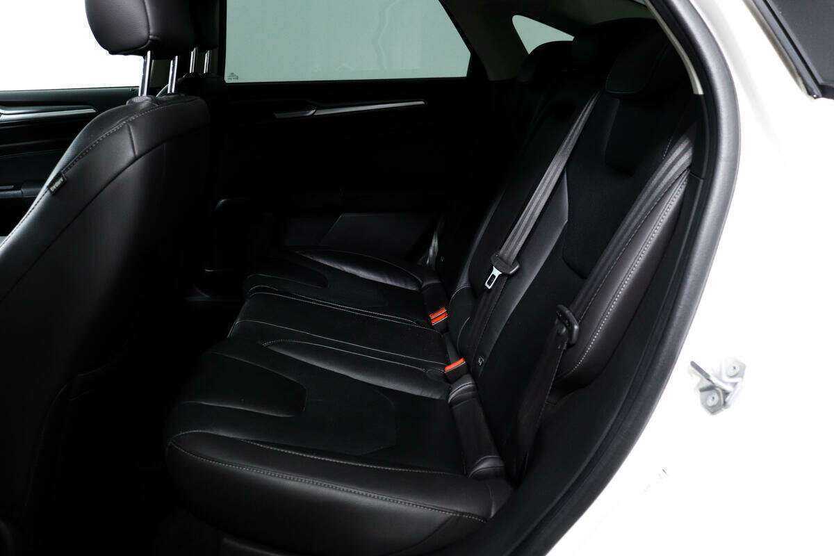 Купить Ford Mondeo, 2016, 113 613 км, фото №12