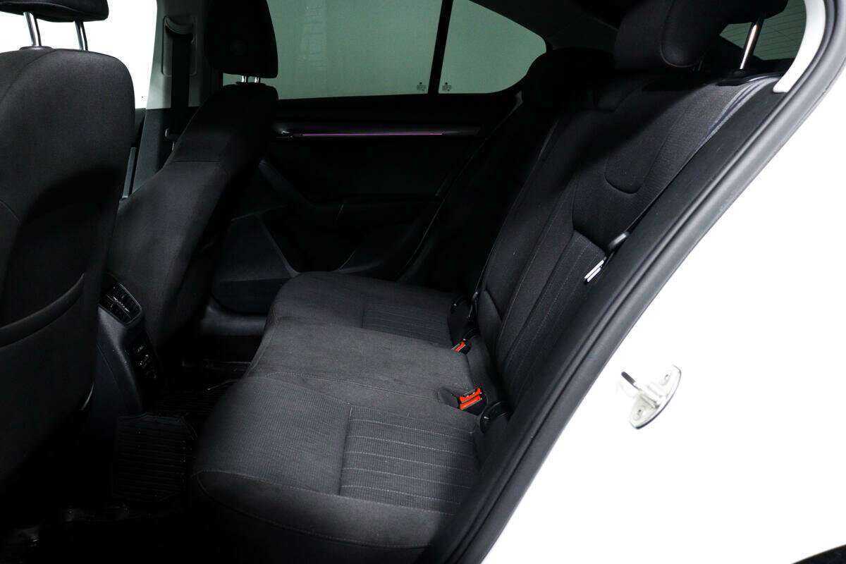 Купить Skoda Octavia, 2018, 56 795 км, фото №12