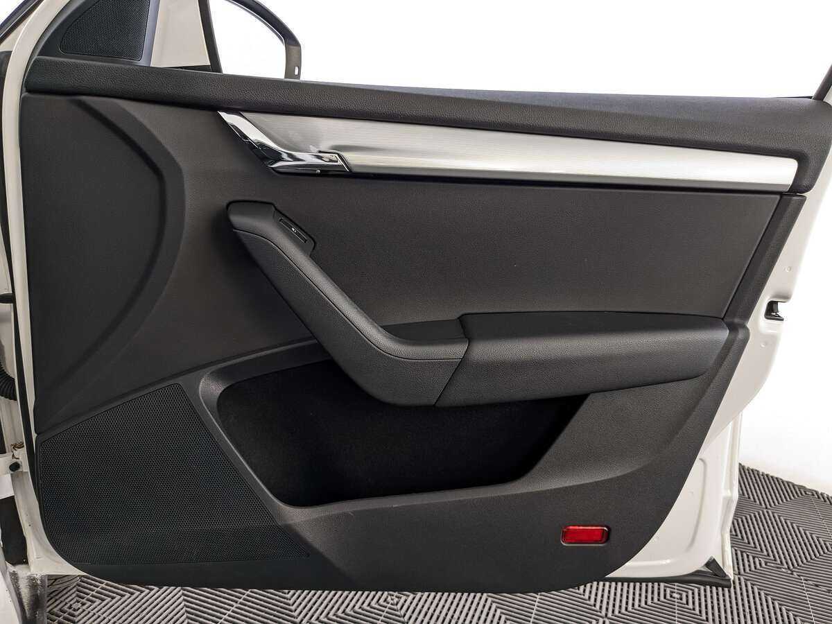 Купить Skoda Octavia, 2014, 113 000 км, фото №24