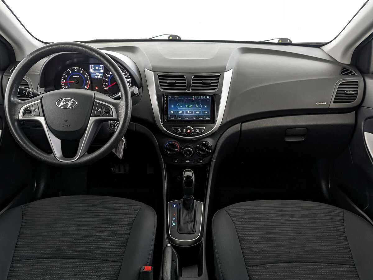 Купить Hyundai Solaris, 2016, 73 782 км, фото №9