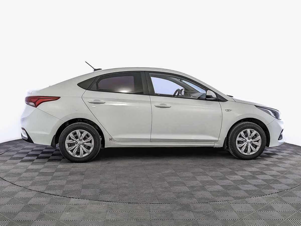 Купить Hyundai Solaris, 2019, 78 101 км, фото №4