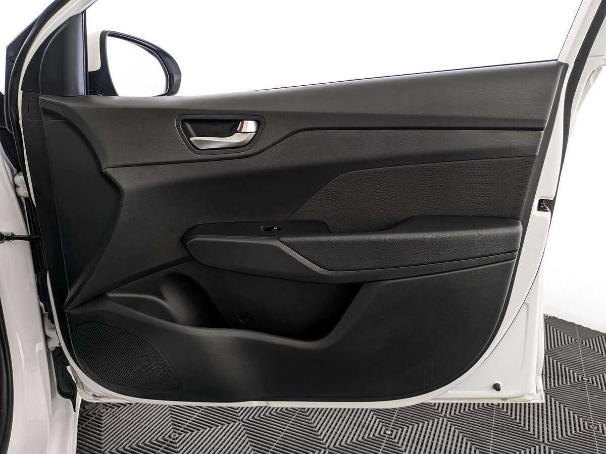 Купить Hyundai Solaris, 2022, 24 933 км, фото №21