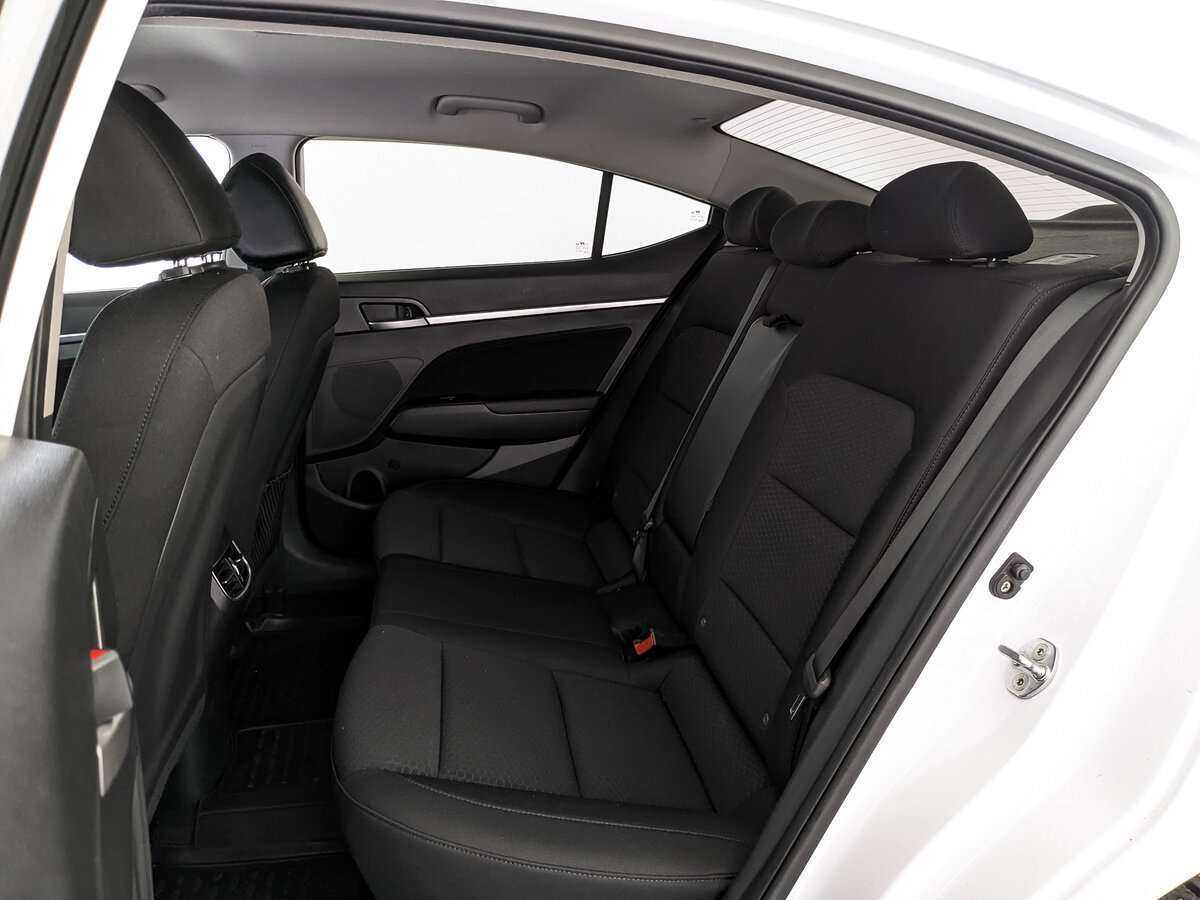 Купить Hyundai Elantra, 2020, 114 361 км, фото №14