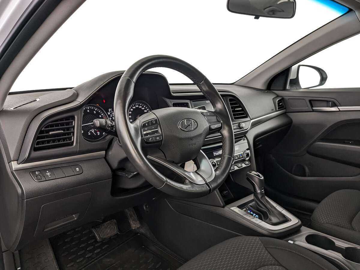 Купить Hyundai Elantra, 2020, 68 111 км, фото №15