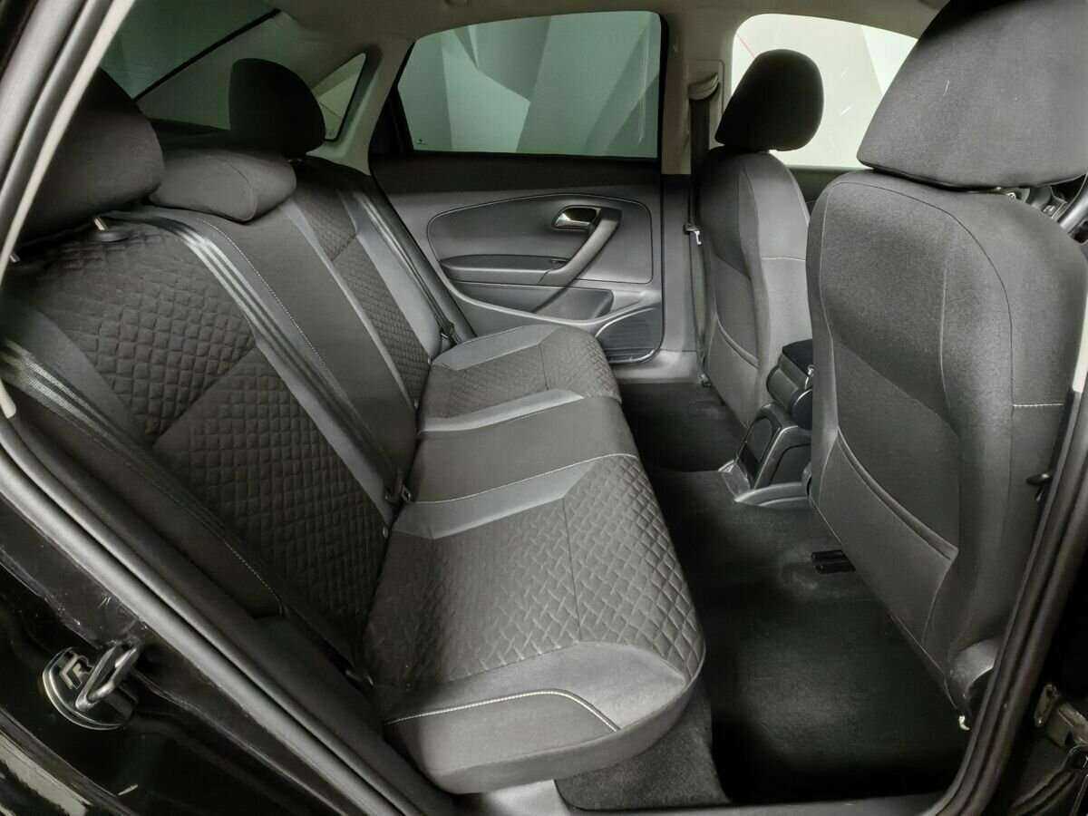 Купить Volkswagen Polo, 2018, 53 964 км, фото №12
