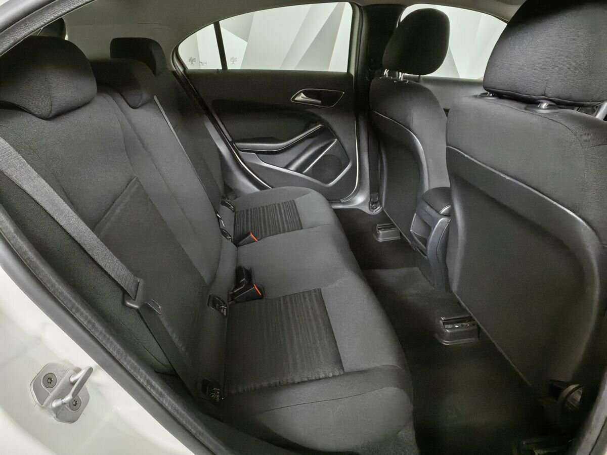 Купить Mercedes-Benz A-Класс 180, 2014, 217 768 км, фото №12