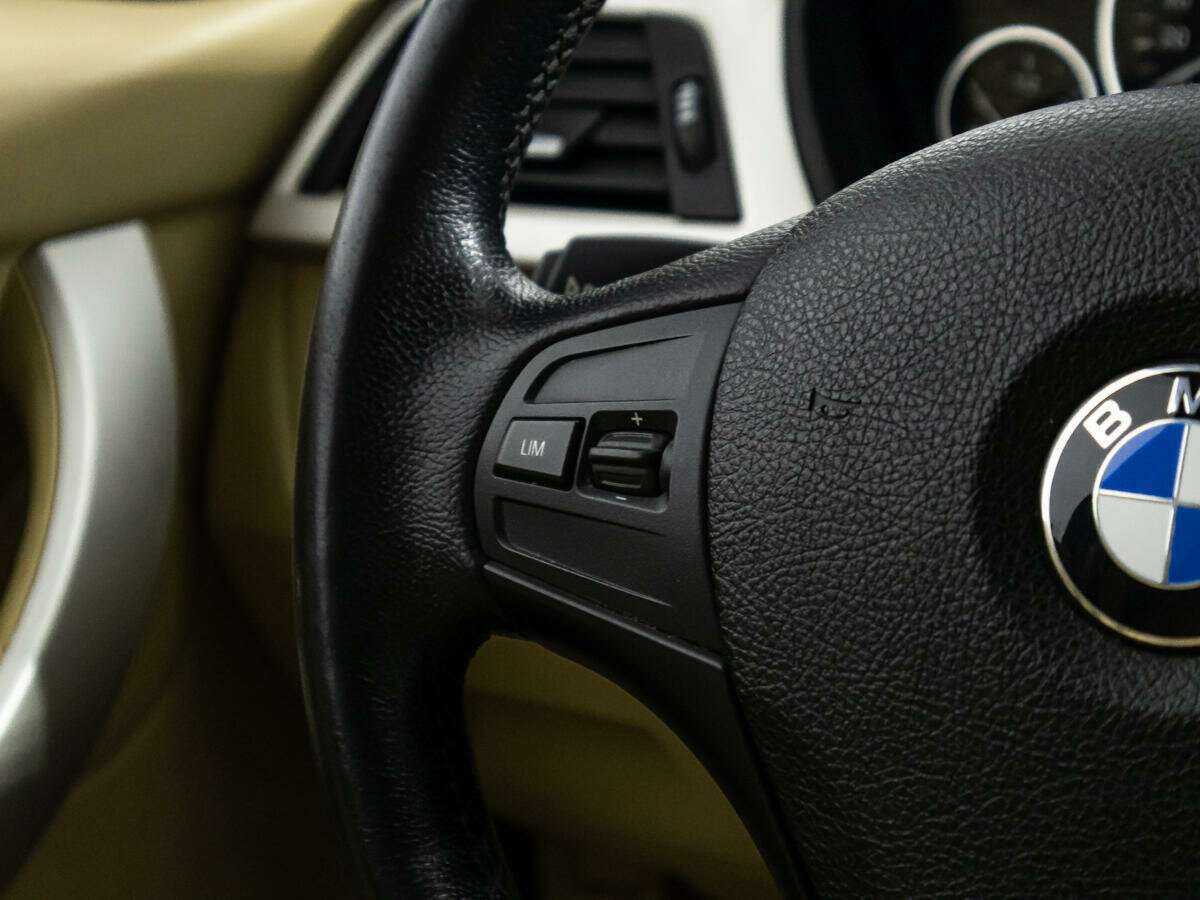 Купить BMW 3 серии 320i, 2014, 215 678 км, фото №18