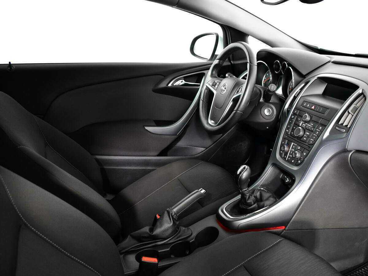 Купить Opel Astra GTC, 2012, 103 266 км, фото №9