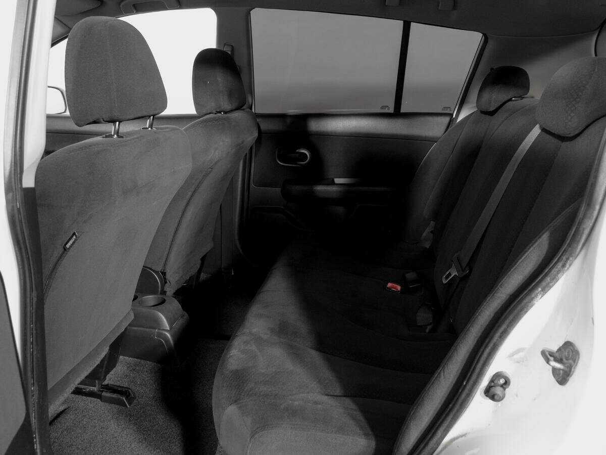 Купить Nissan Tiida, 2013, 140 737 км, фото №9