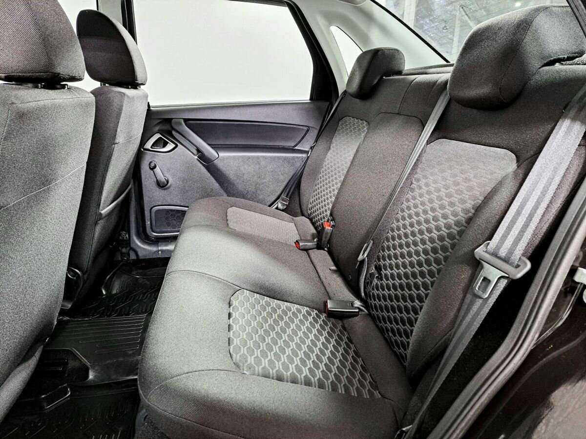 Купить Lada (ВАЗ) Granta, 2023, 9 329 км, фото №9