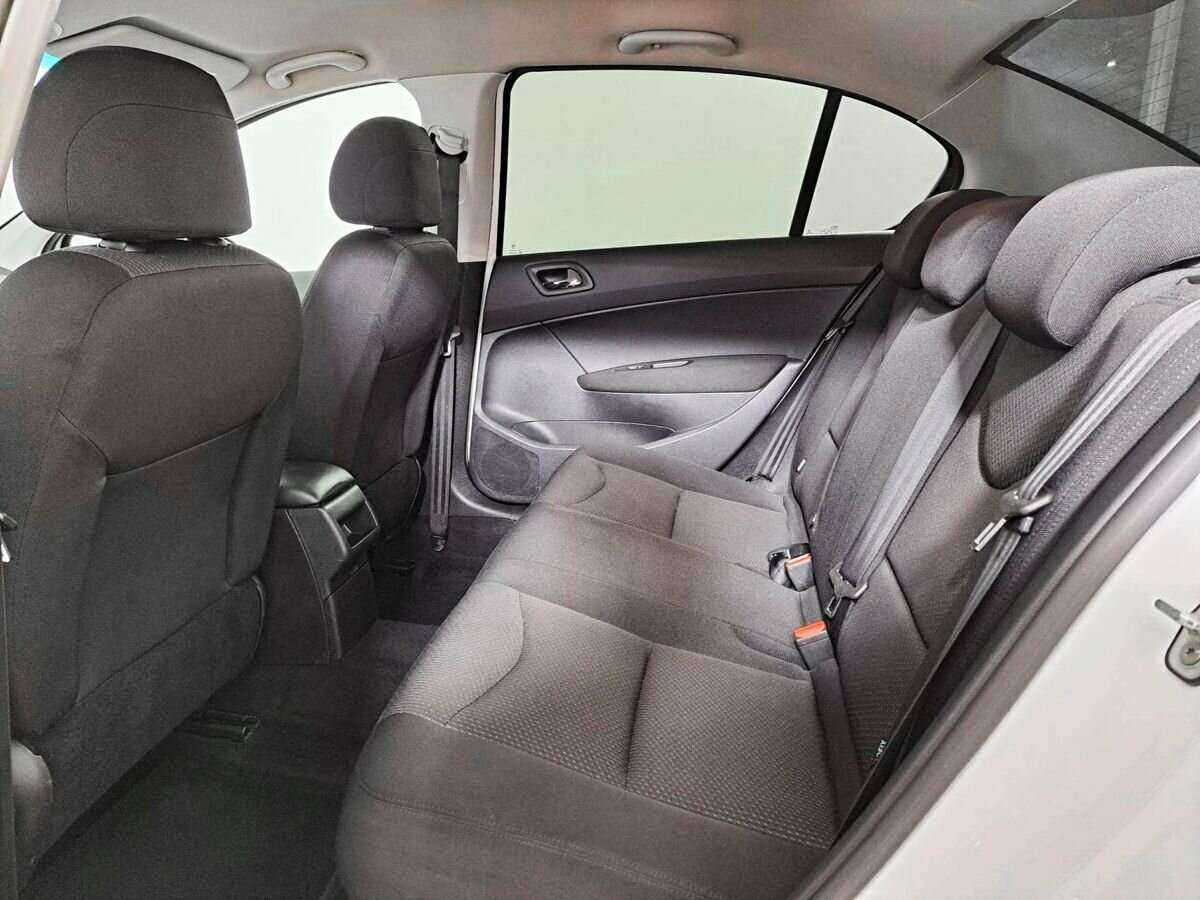 Купить Peugeot 408, 2013, 92 860 км, фото №8