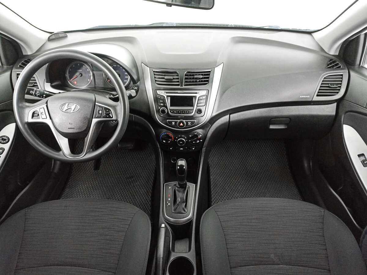 Купить Hyundai Solaris, 2015, 125 600 км, фото №12