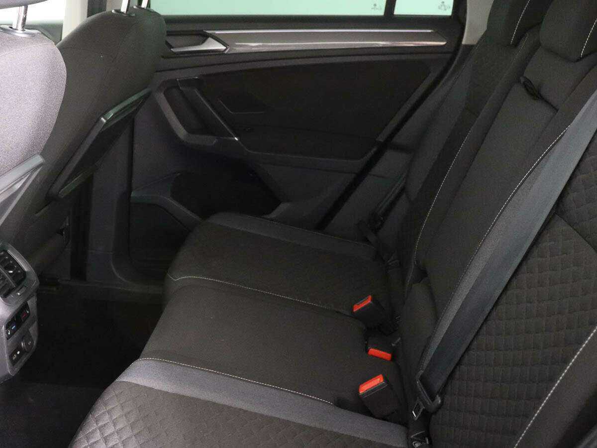Купить Volkswagen Tiguan, 2018, 109 000 км, фото №9