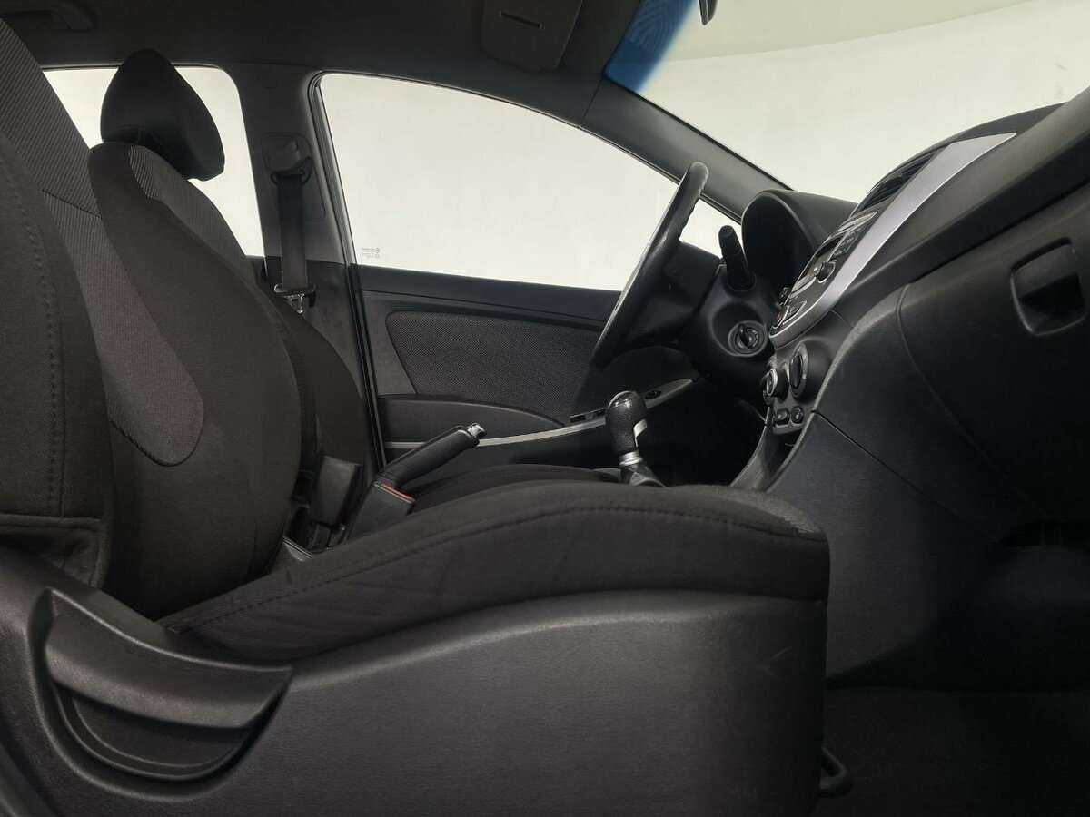 Купить Hyundai Solaris, 2012, 252 000 км, фото №14